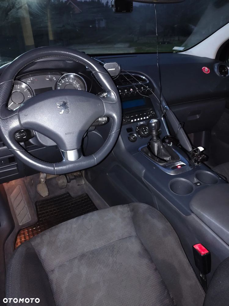 Peugeot 3008 2011