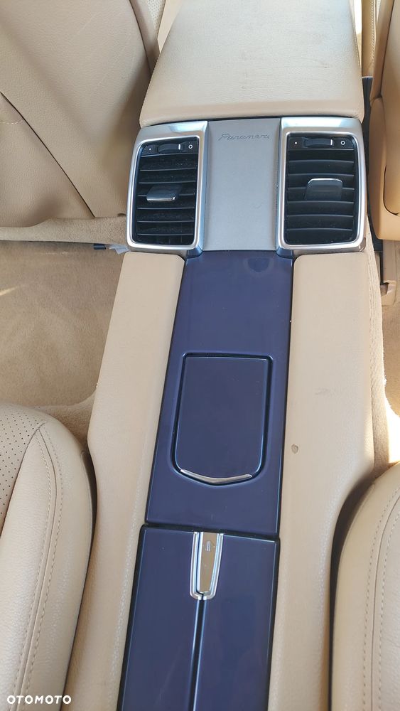 Porsche Panamera Standard - 13