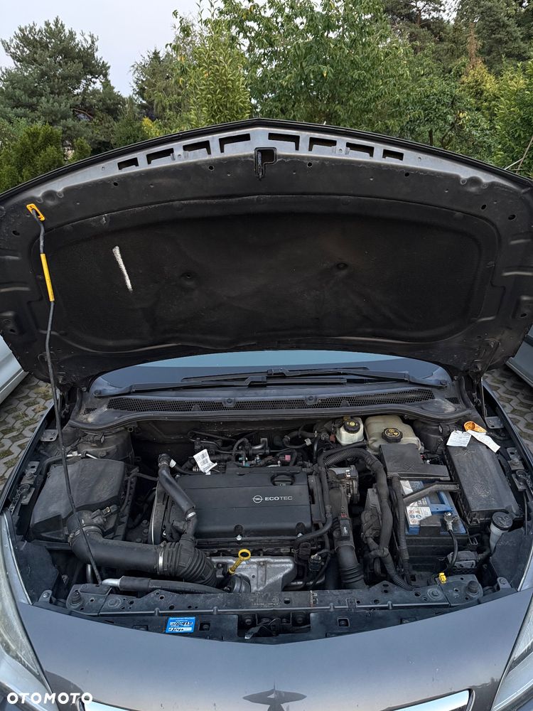 Opel Astra 1.6 Turbo Innovation - 18
