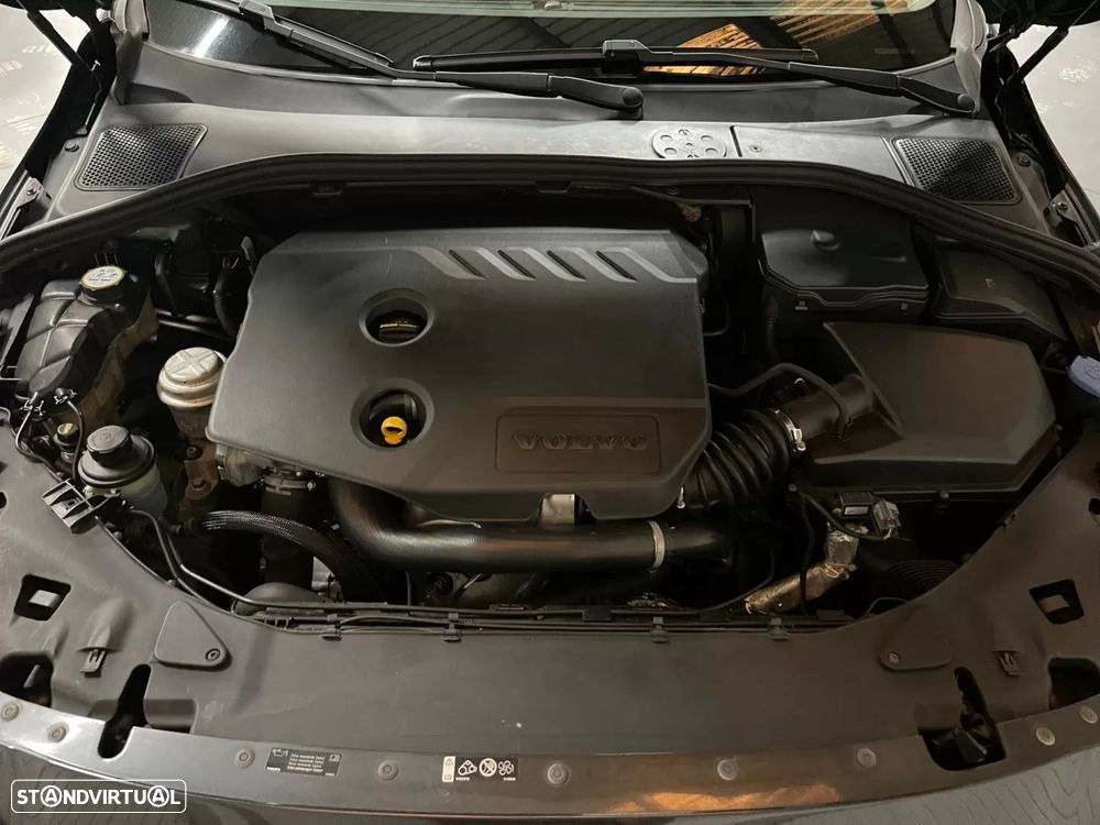 Volvo V60 D2 Summum - 21