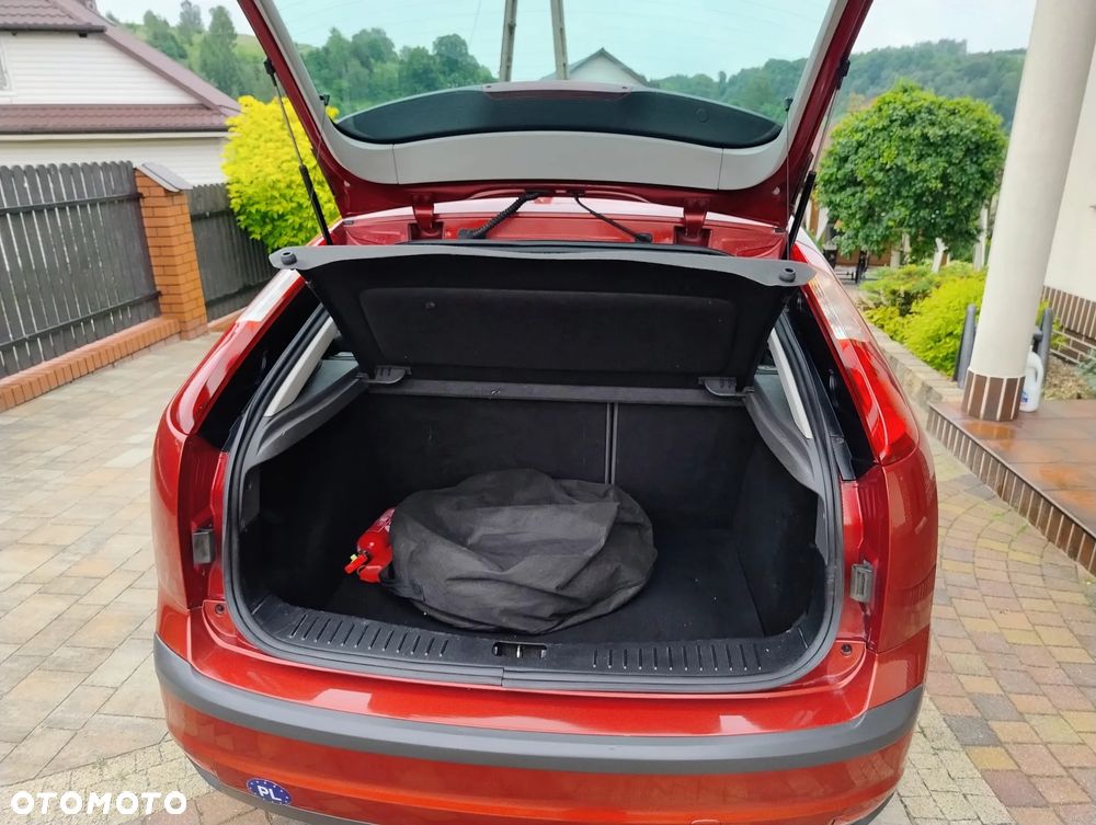 Ford Focus 1.6 Ti-VCT Titanium - 14