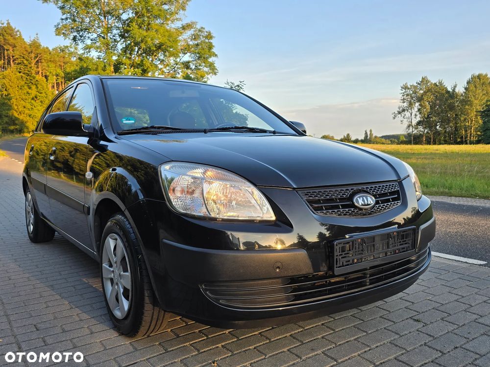 Kia Rio - 18