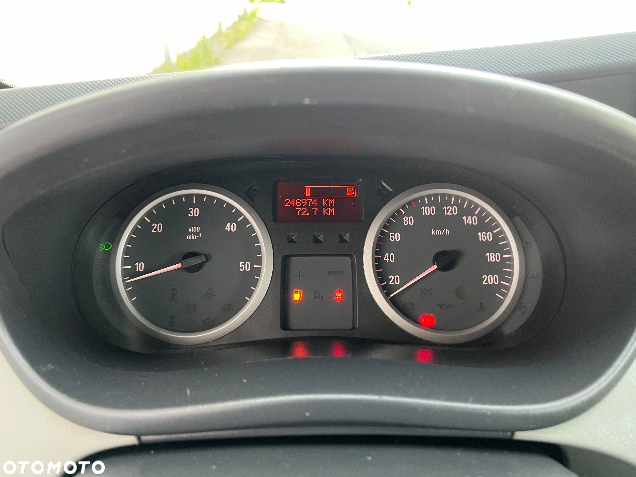 Opel VIVARO - 31