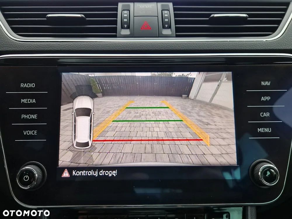 Skoda Superb 1.5 TSI Active DSG - 21