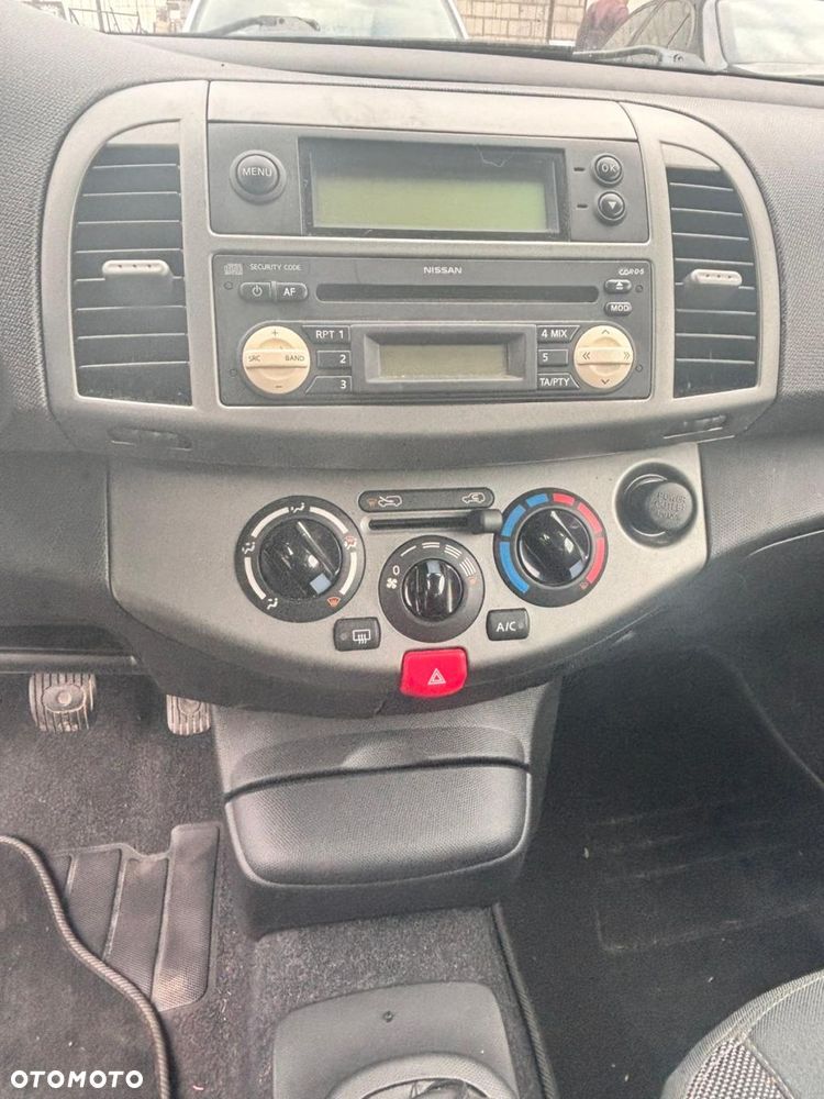 Radio Nissan Micra K12 - 1