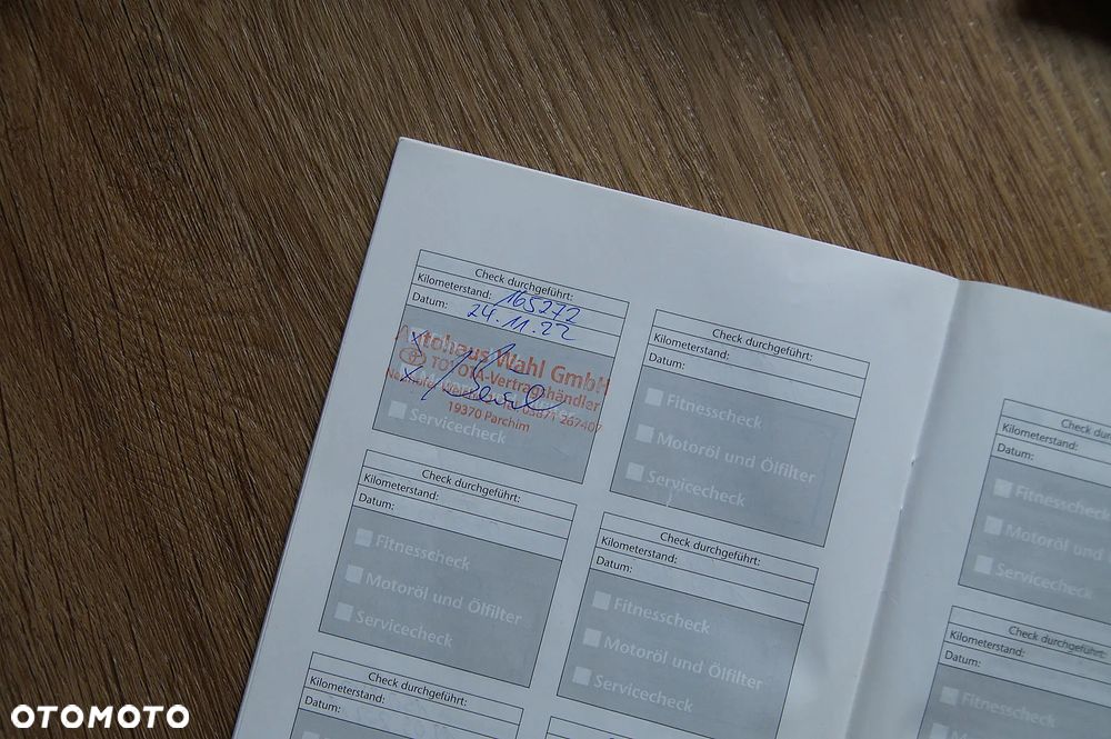 Toyota Avensis 1.8 VVT-i Sol Premium - 23