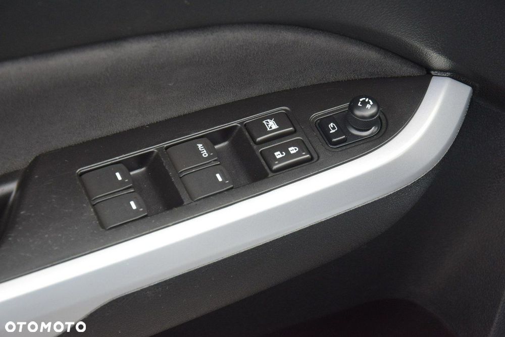 Suzuki Vitara 1.6 DDiS (4x4) Allgrip Comfort - 26