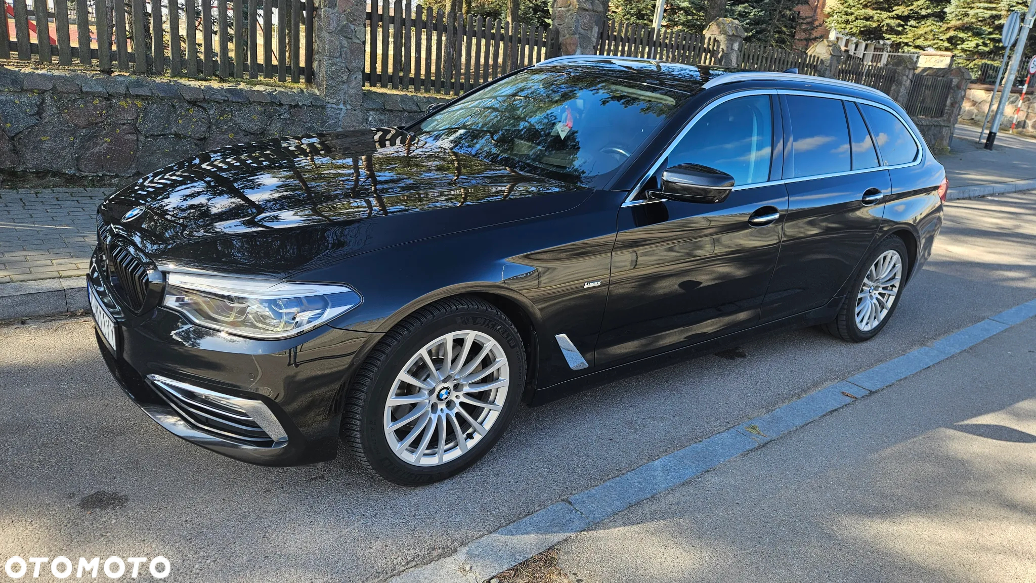 BMW Seria 5 520d Touring Luxury Line - 3