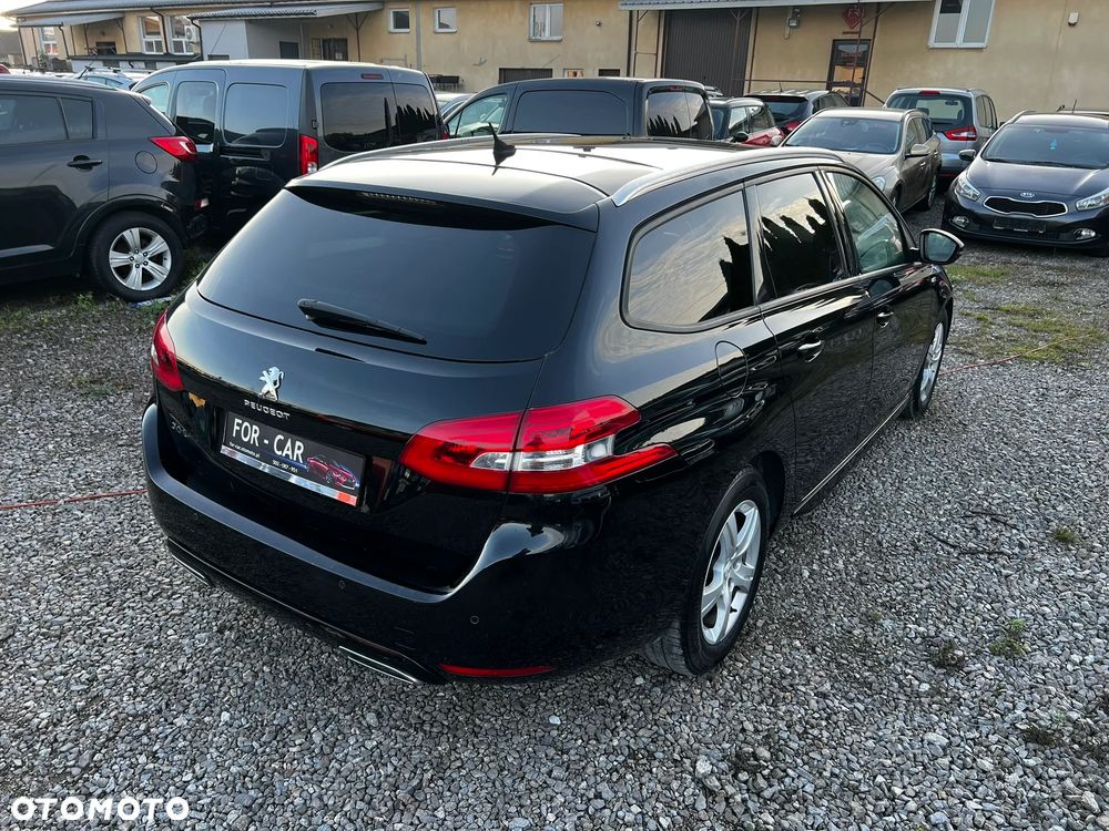 Peugeot 308 - 4