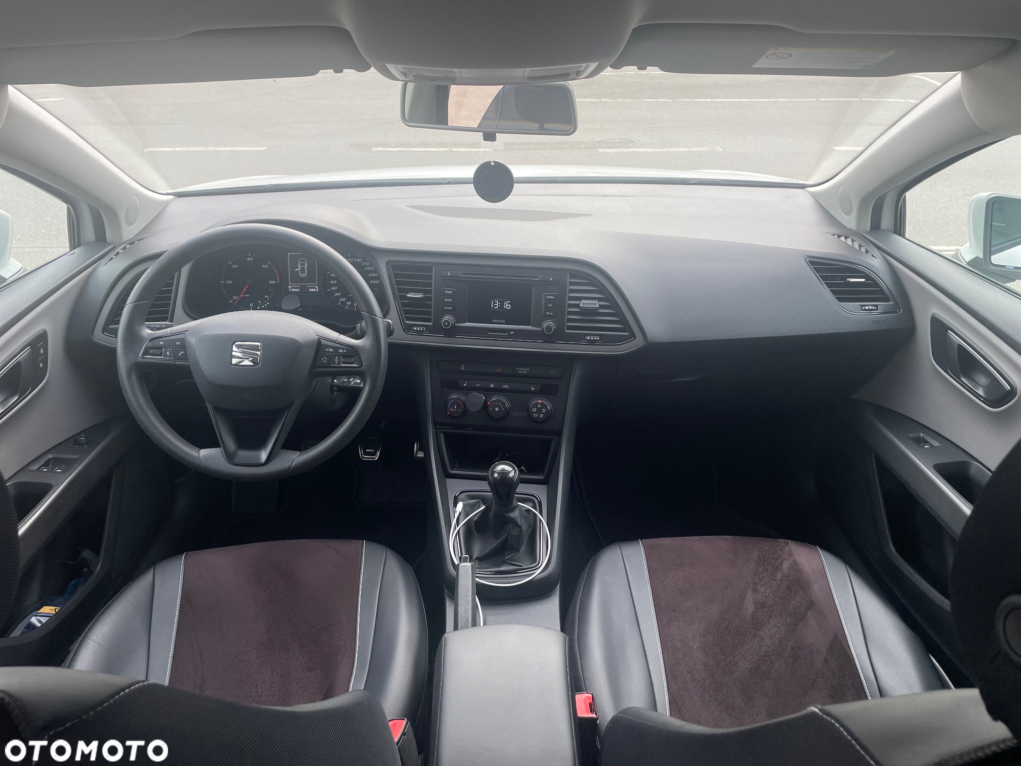 Seat Leon 1.6 TDI ECOMOTIVE Style - 12