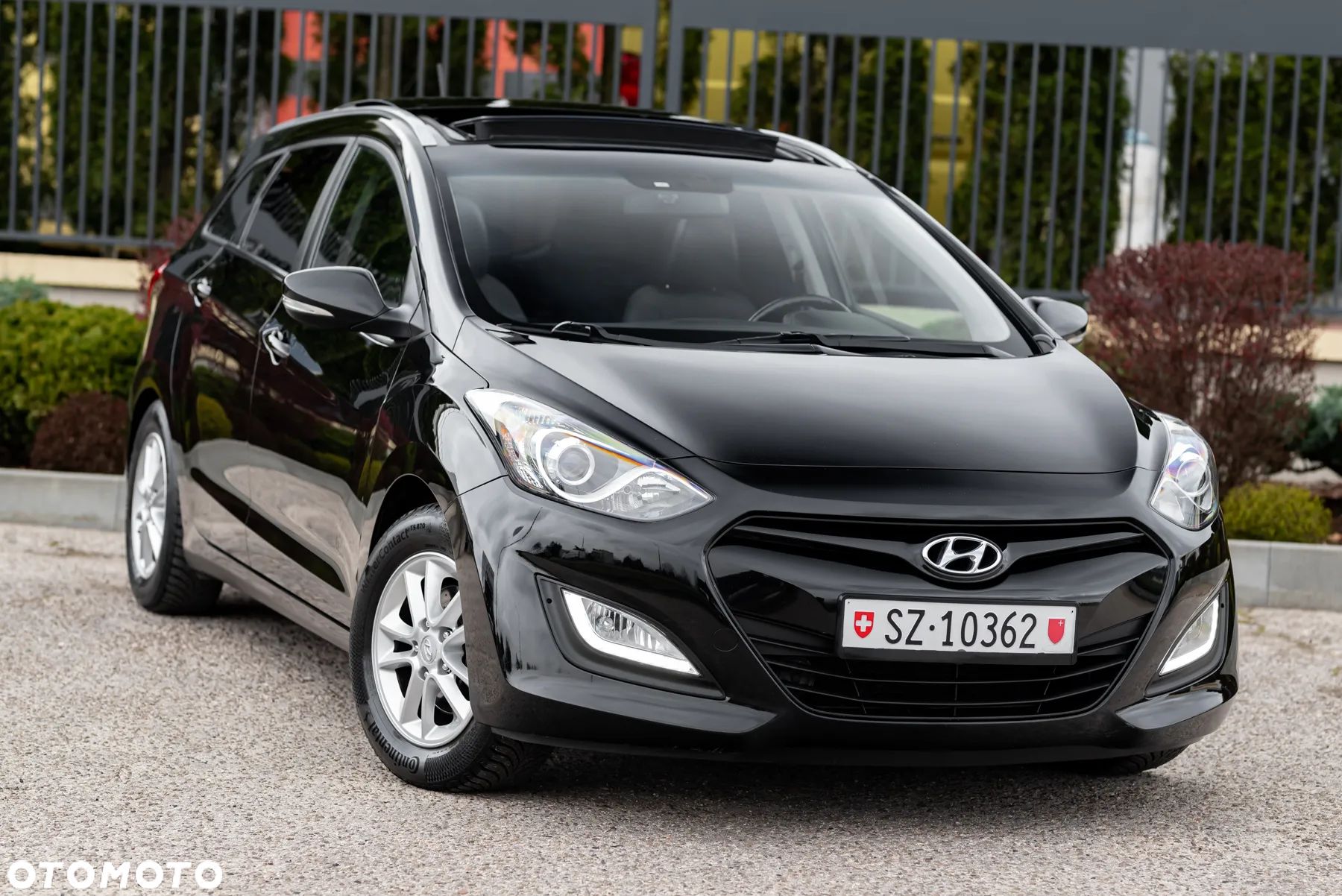 Hyundai i30 1.6 GDI BlueDrive Premium DCT - 1