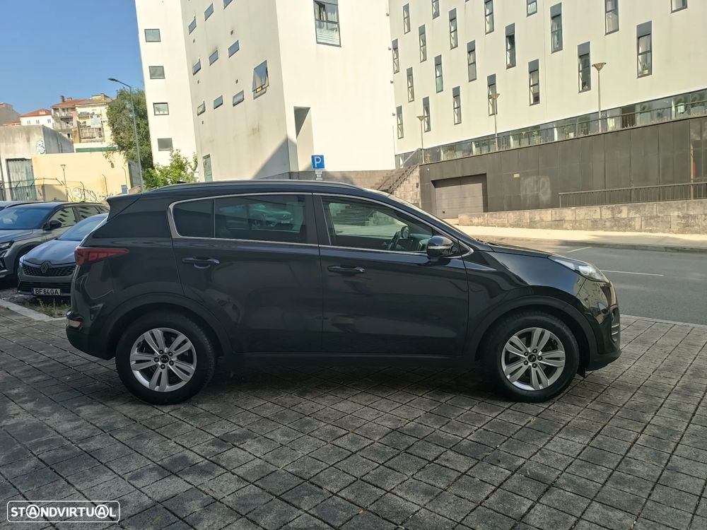 Kia Sportage 1.7 CRDI ISG Nav Line - 6