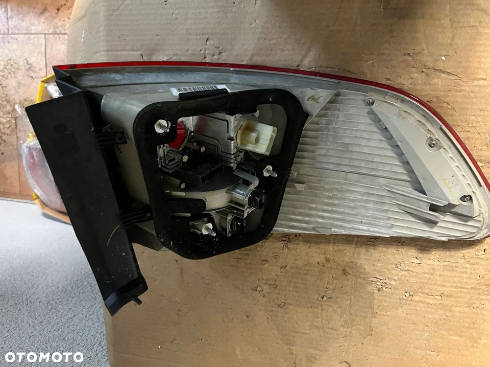 LAMPA BMW X6 E71 PRAWY TYŁ EU LED - 3