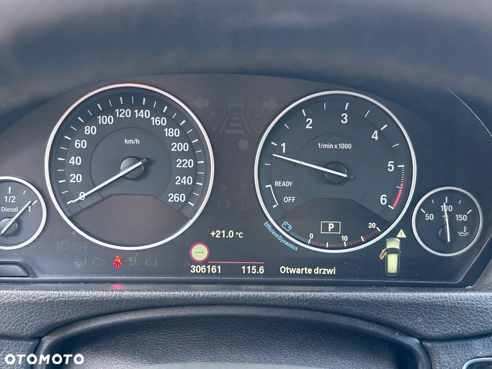 BMW Seria 3 320d Sport Line - 11