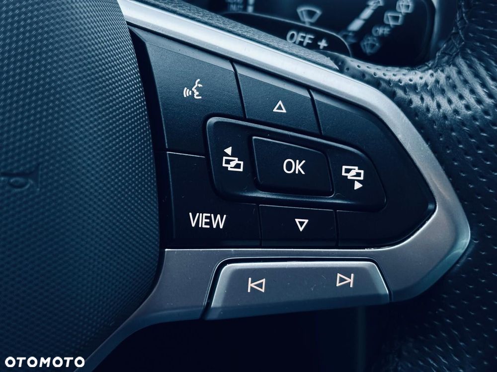 Volkswagen Passat - 27