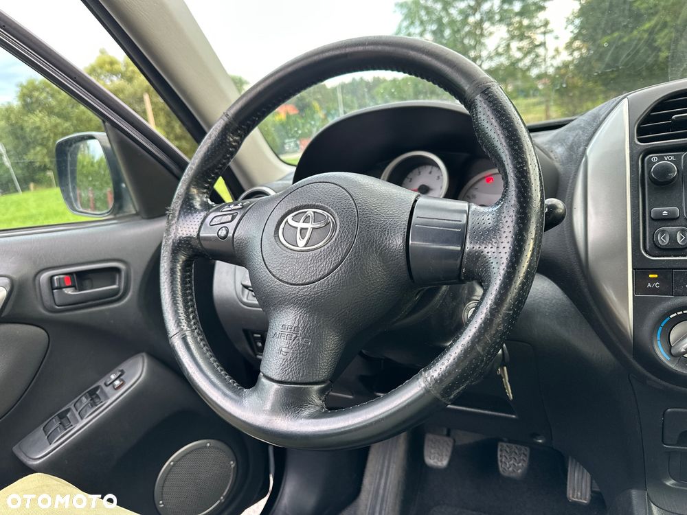 Toyota RAV4 2.0 D-4D Sol - 21
