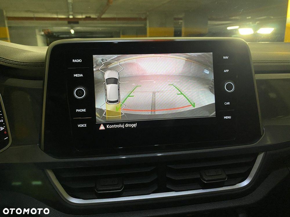 Volkswagen T-Roc - 33