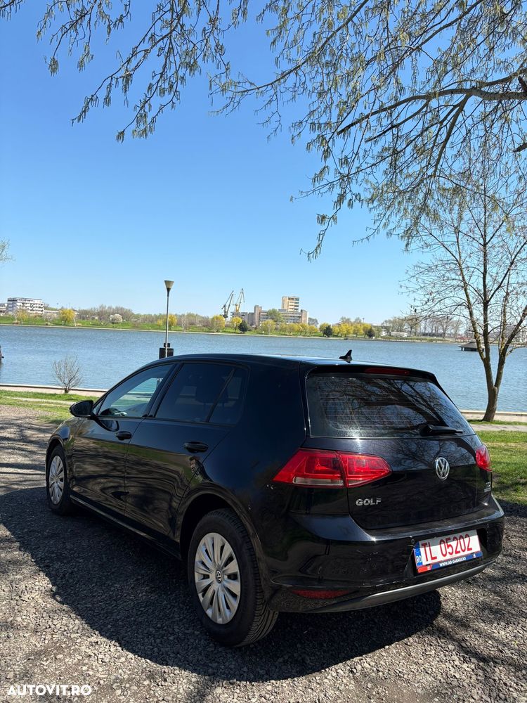 Volkswagen Golf 1.6 TDI DPF Comfortline - 5
