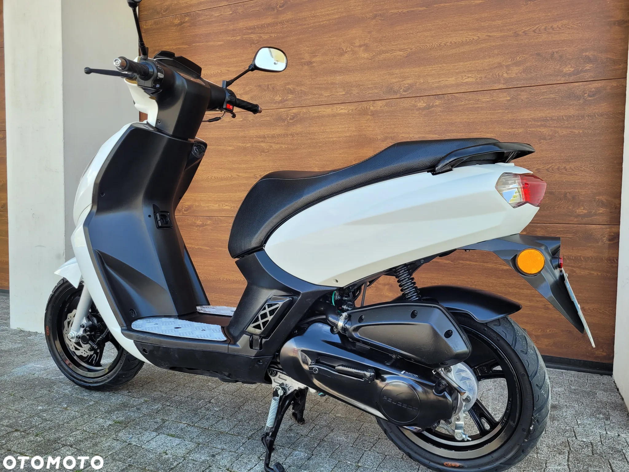 Peugeot Kisbee - 11