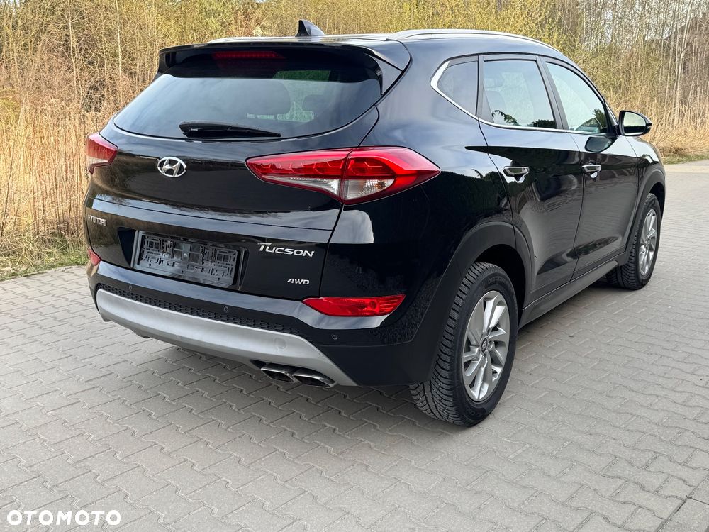 Hyundai Tucson 2.0 CRDi 4WD Advantage - 10