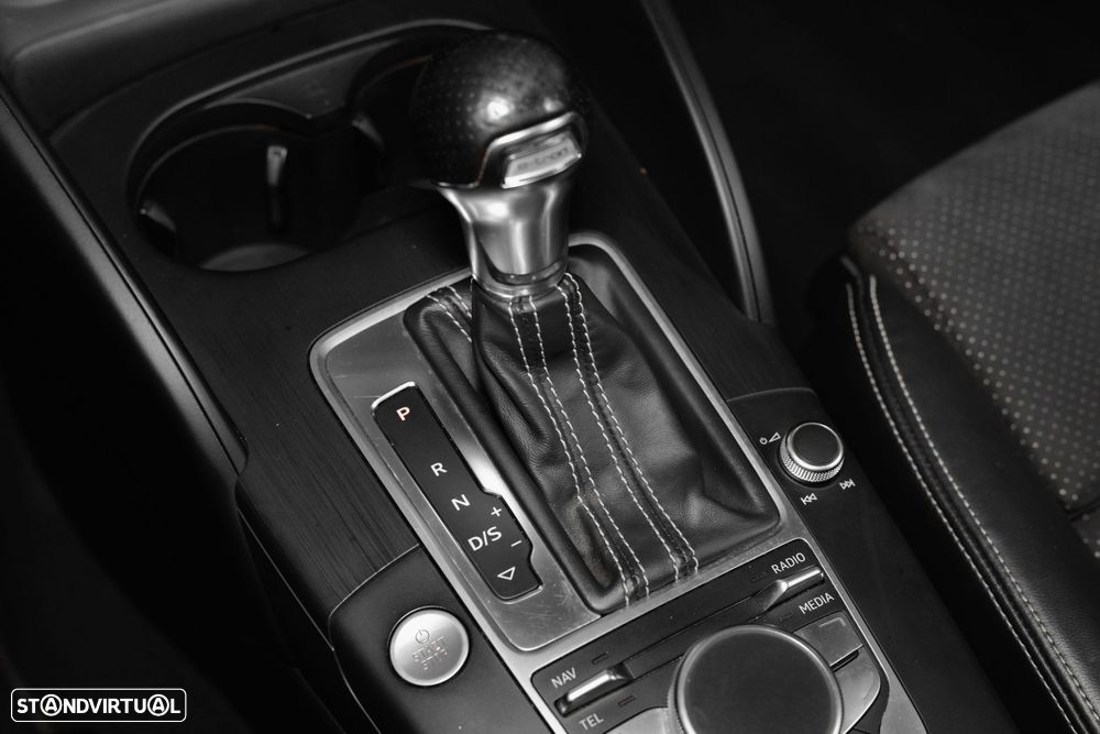 Audi A3 Sportback e-tron 1.4 TFSI S-line S tronic - 26