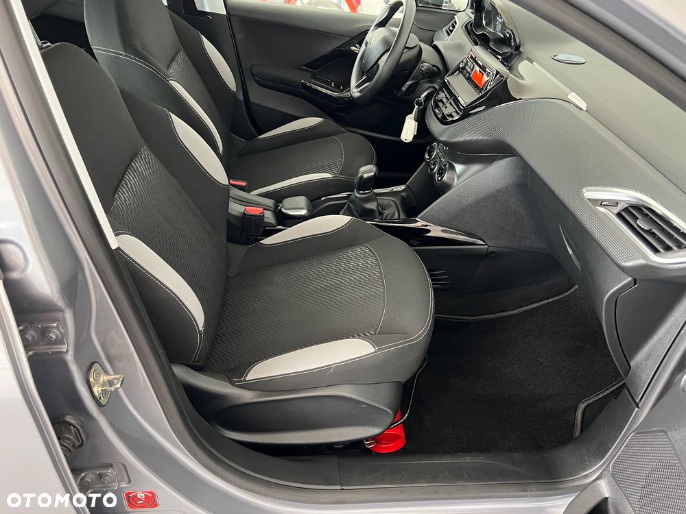 Peugeot 2008 1.2 Pure Tech Style - 24