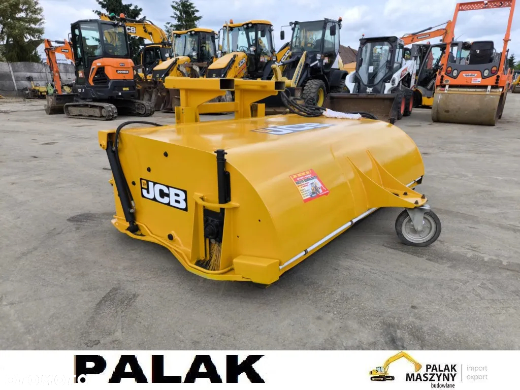 JCB Zamiatarka JCB SC 210, 2011 rok /3cx /4cx - 9