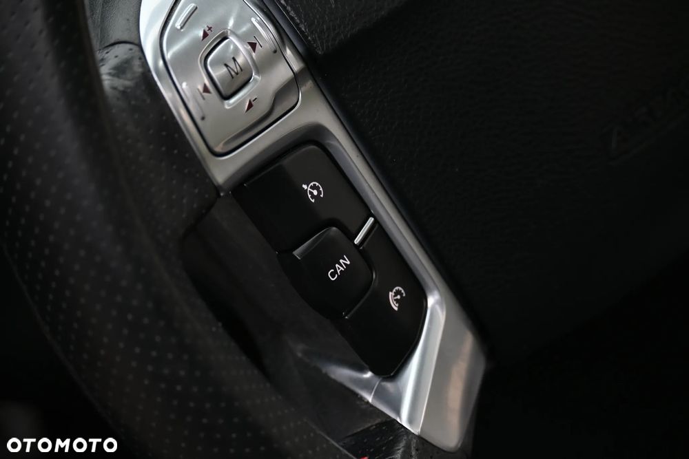 Ford Mondeo 2.0 EcoBoost Titanium S - 32