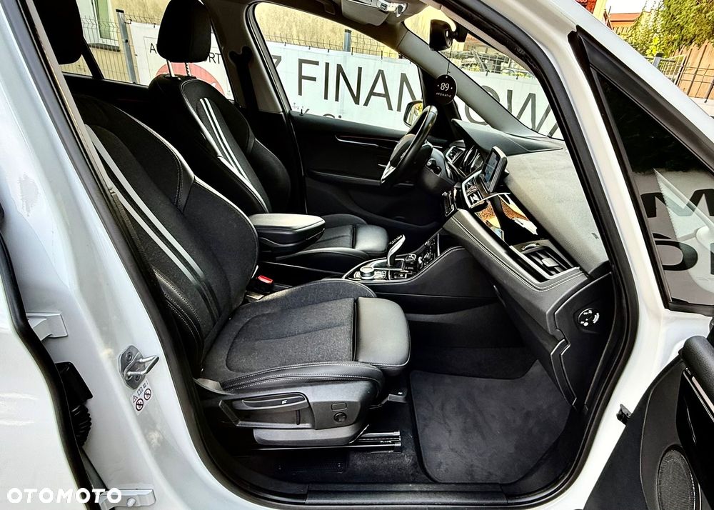 BMW Seria 2 218d GT Luxury Line sport - 3