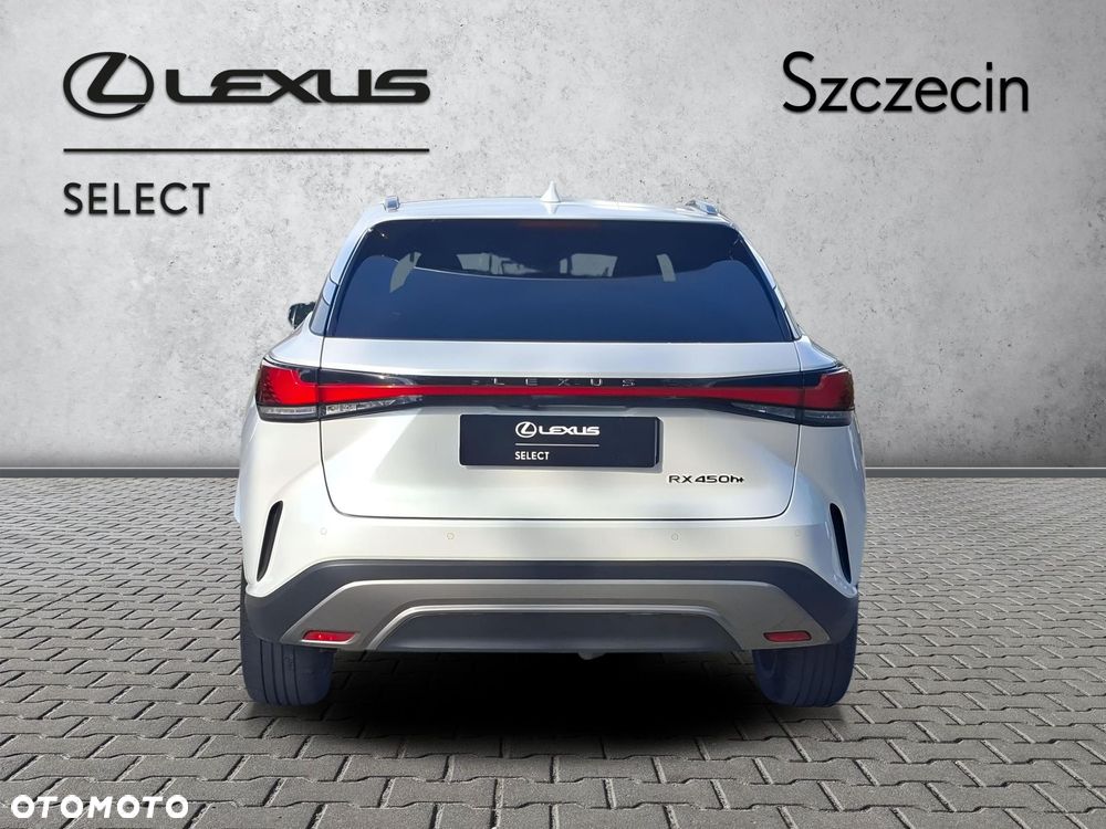 Lexus RX 450h+ Omotenashi - 4