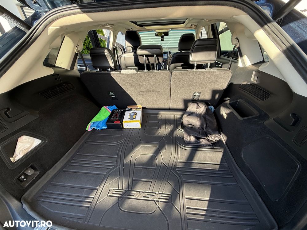Ford Edge 2.0 TDCi Powershift Titanium - 19