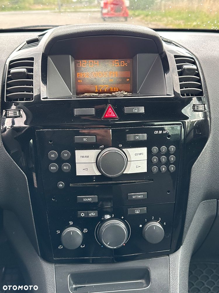 Opel Zafira 1.7 CDTI Essentia - 19