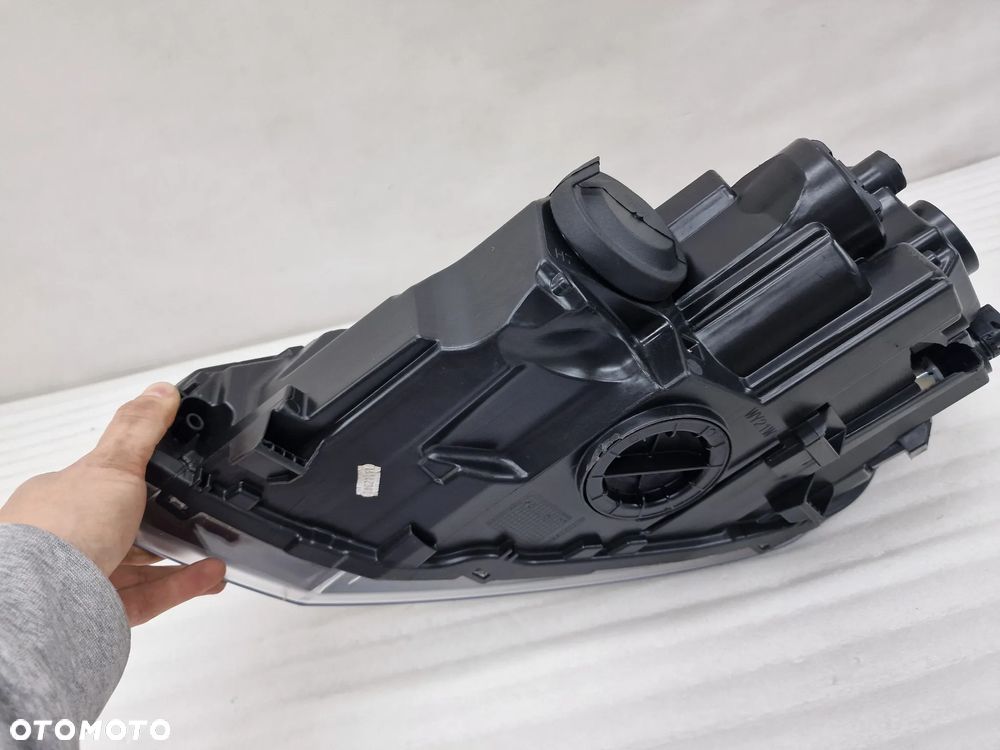 VW POLO 2G VI 17- PRAWA LAMPA PRZEDNIA PRZÓD , NR 2G1941006 , NR AUKCJI LL616 - 12