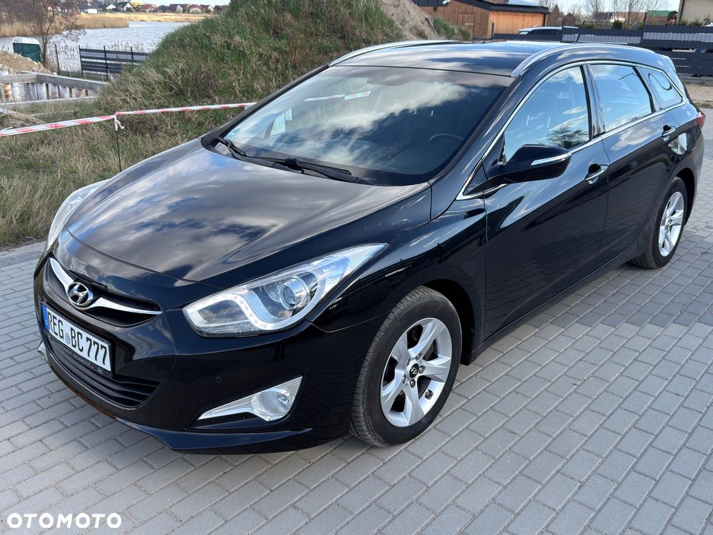 Hyundai i40 i40cw 1.7 CRDi Fifa World Cup Edition - 4