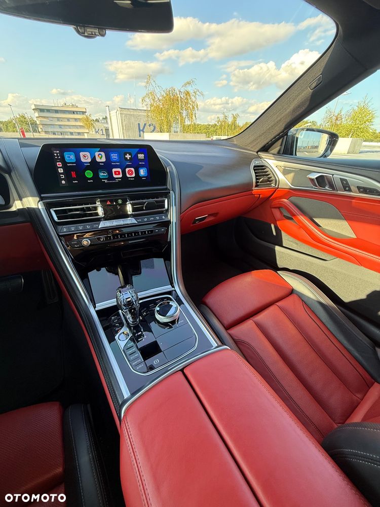 BMW Seria 8 - 33