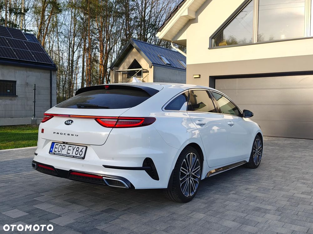 Kia ProCeed - 8