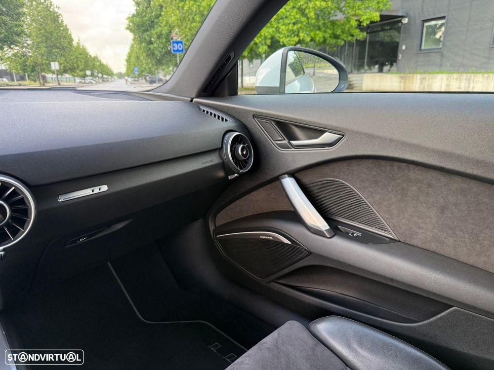 Audi TT Coupé 2.0 TDI S-line - 22