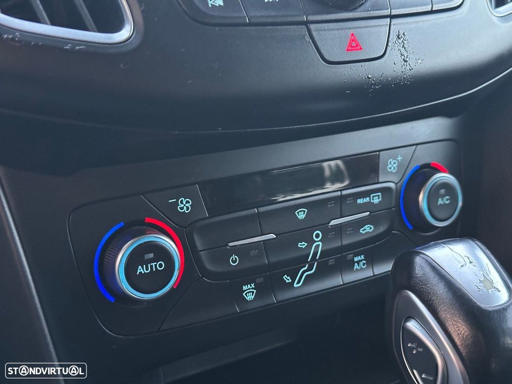 Ford Focus SW 1.5 TDCi Titanium DPS - 30