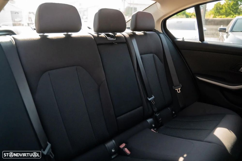 BMW 330 e Corporate Edition Auto - 10