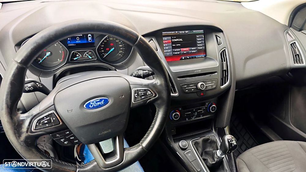 Ford Focus 1.5 TDCi Titanium - 8