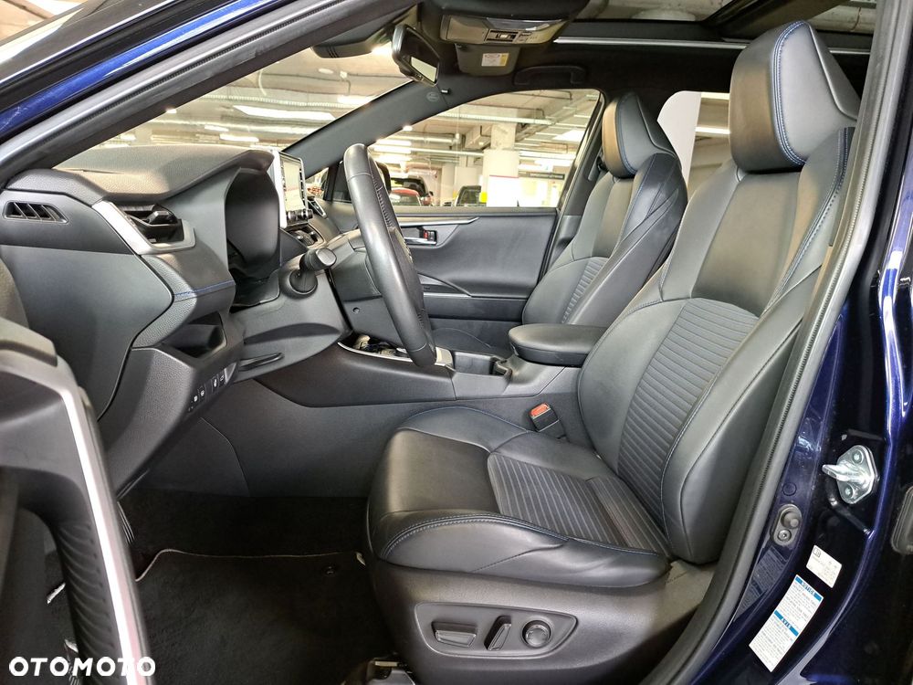 Toyota RAV4 - 12