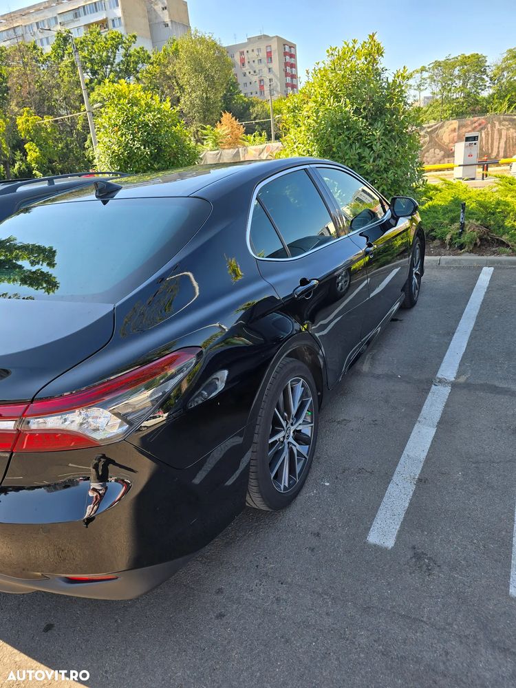 Toyota Camry 2.5 Exclusive - 2