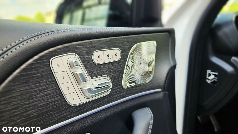 Mercedes-Benz GLS - 13