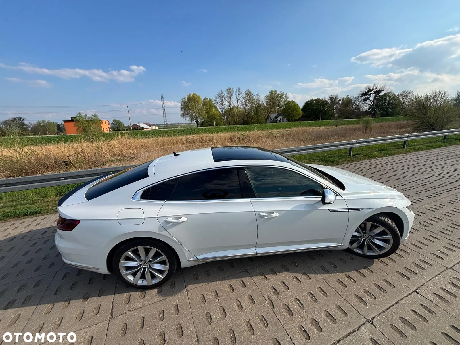 Volkswagen Arteon 2.0 TDI Bi-Turbo SCR 4Mot Elegance DSG - 9