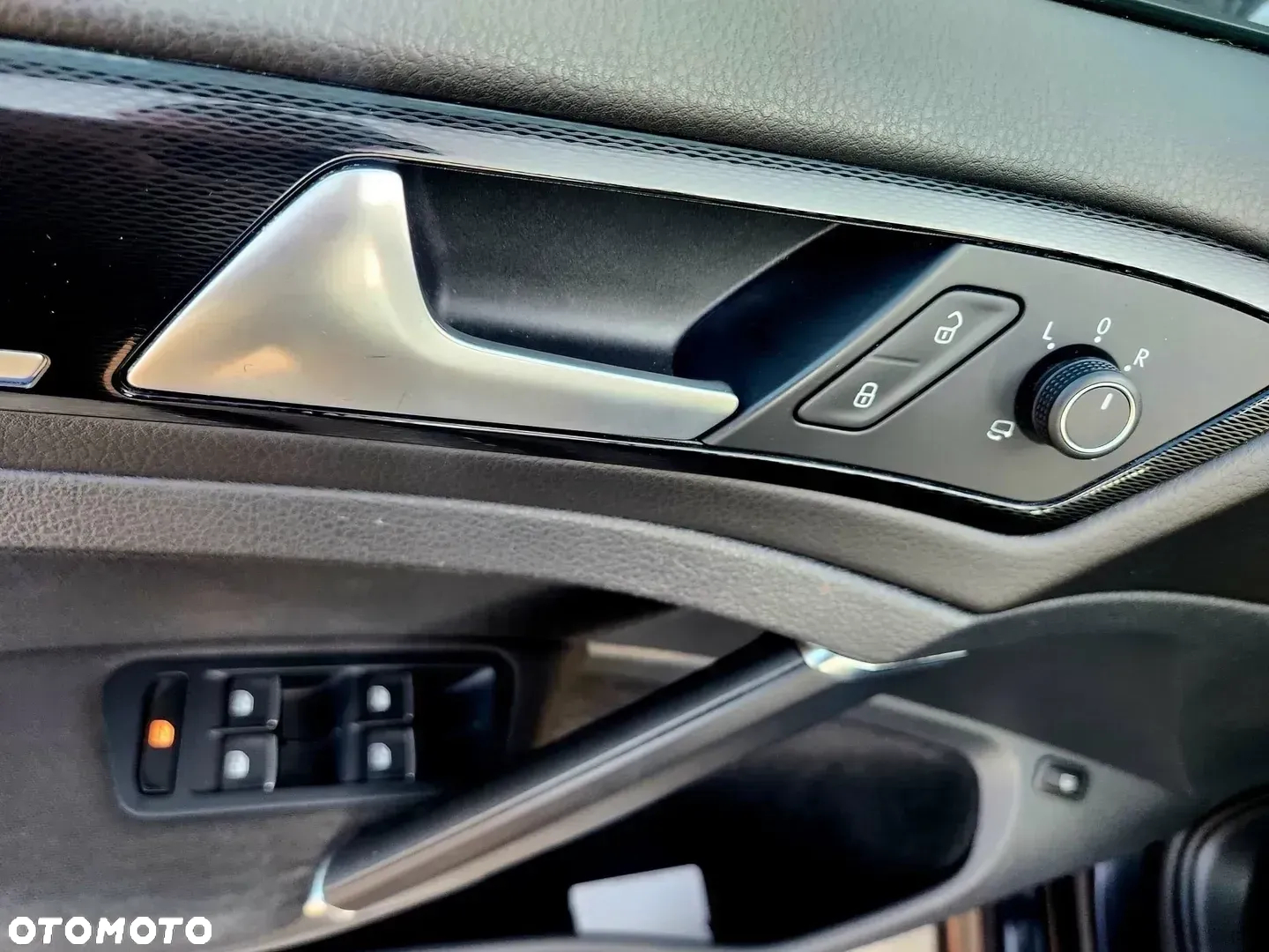 Volkswagen Golf 1.5 eHybrid OPF DSG Style - 25