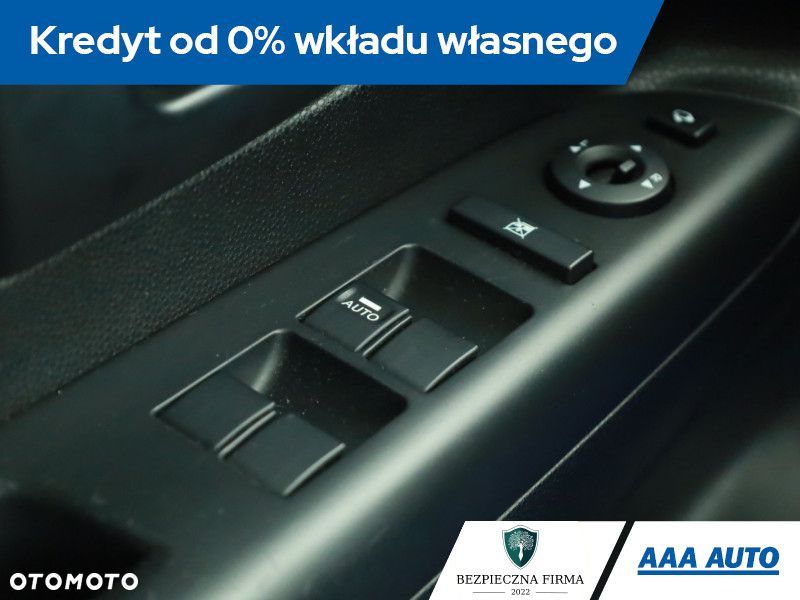 Kia Venga - 14