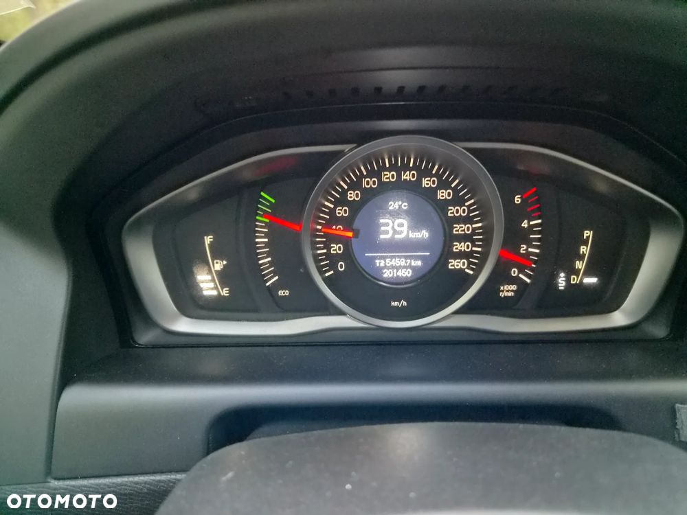 Volvo XC 60 2.4D AWD Momentum - 32