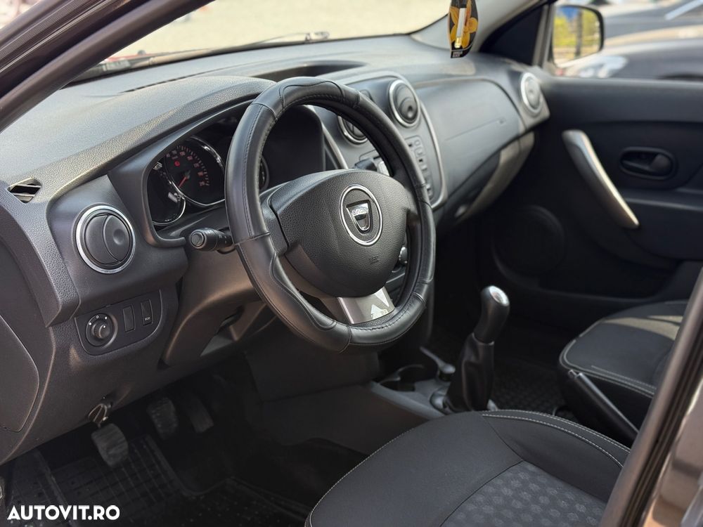 Dacia Logan 0.9 Laureate - 5