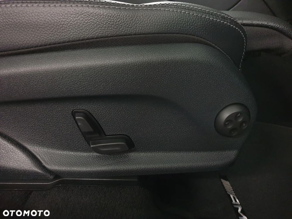 Mercedes-Benz GLC 300 de 4Matic 9G-TRONIC AMG Line Plus - 33