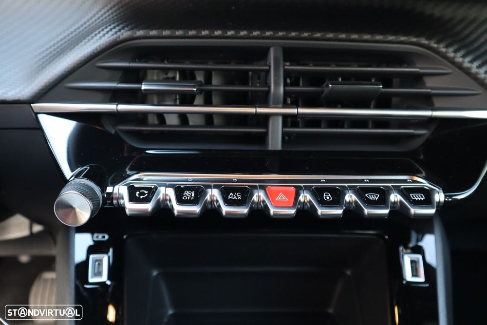 Peugeot 2008 1.2 PureTech Active Pack - 24